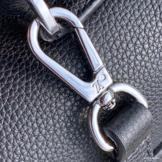 WIS EVER VUITTON BB LOUIS LOCKME 1105